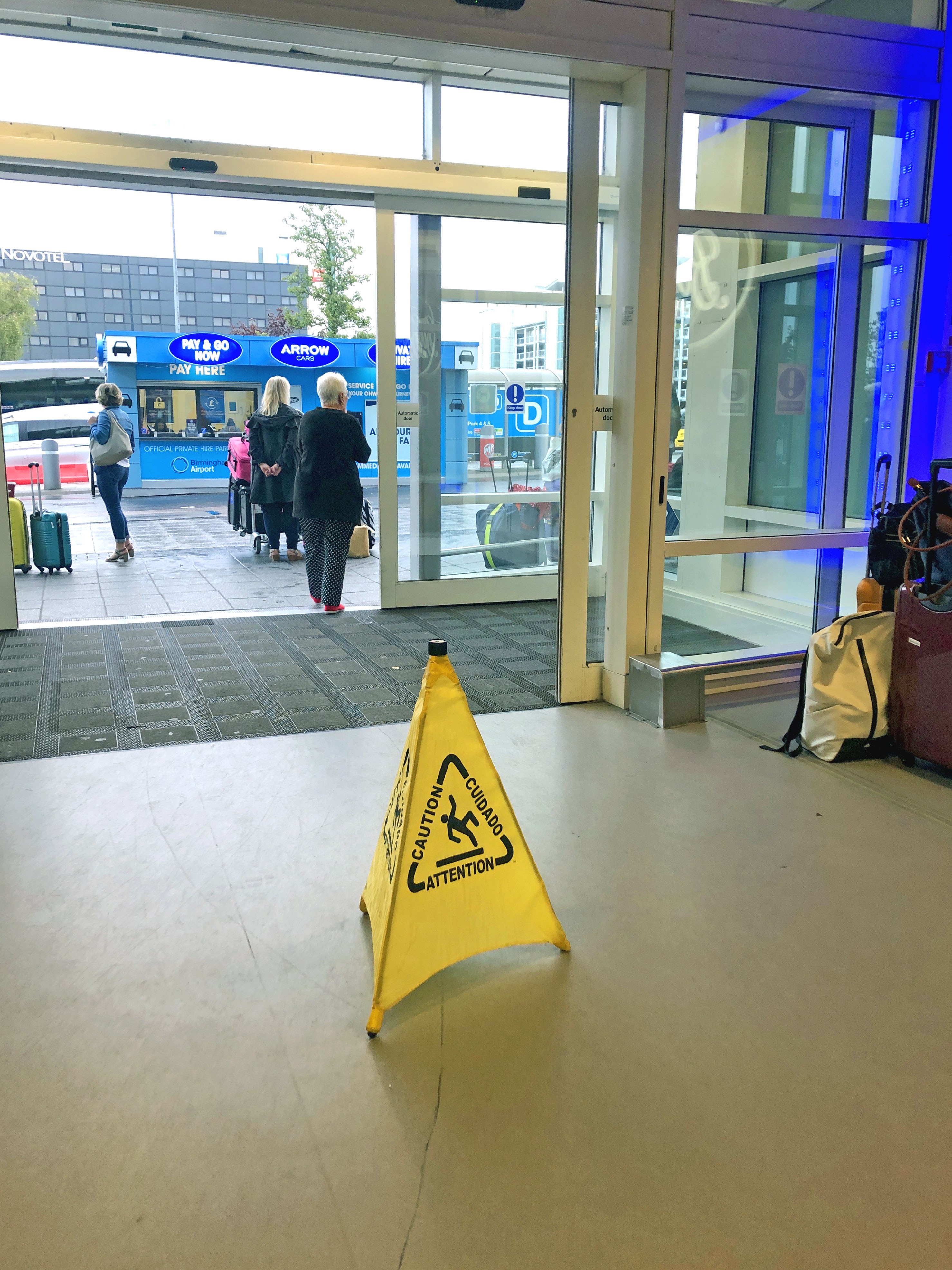 Cône parapluie de signalisation