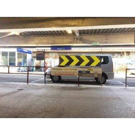 Flèche signalisation de parking avec réflecteurs - Viso