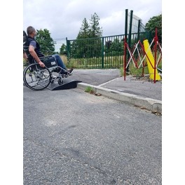 Verplaatsbare oprijhelling voor mensen met beperkte mobiliteit  (PMB) - Viso