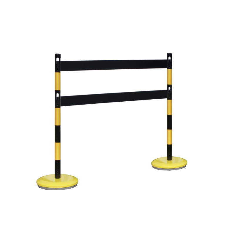 Free-standing barrier kit