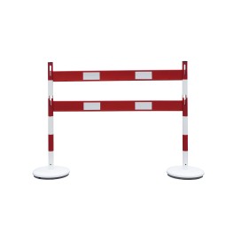 Free-standing barrier kit