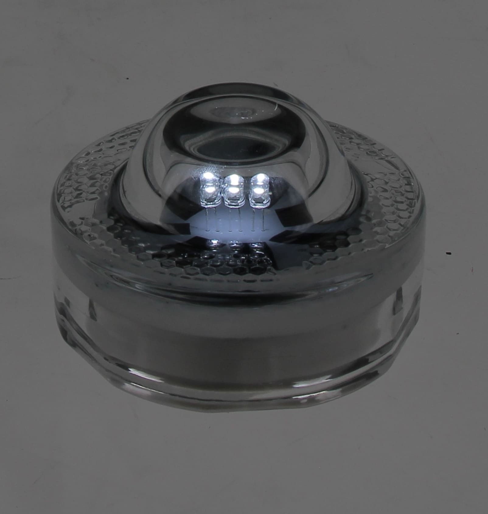 Recessed solar LED road stud – 3 LEDs