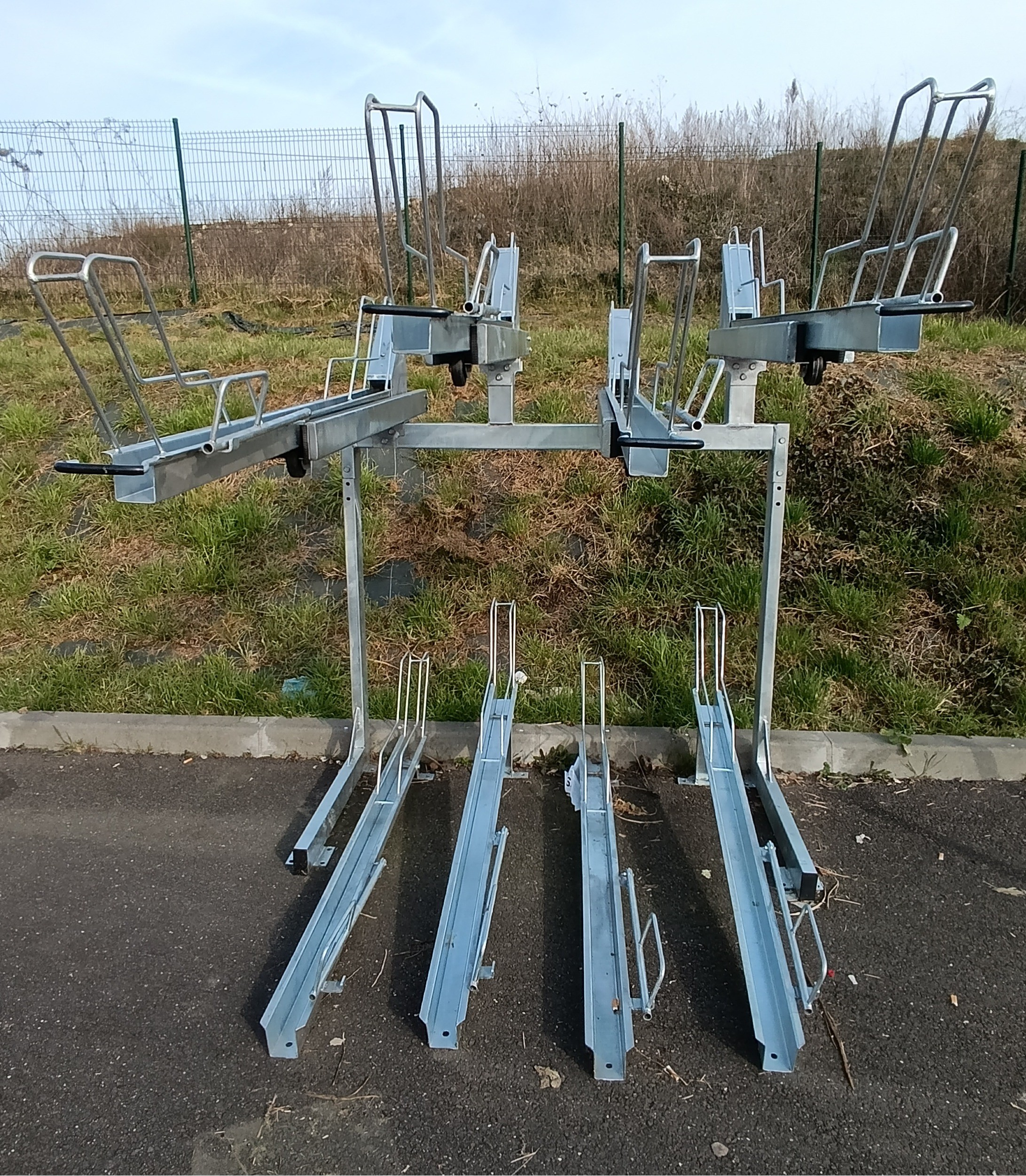 Two-tier bike rack