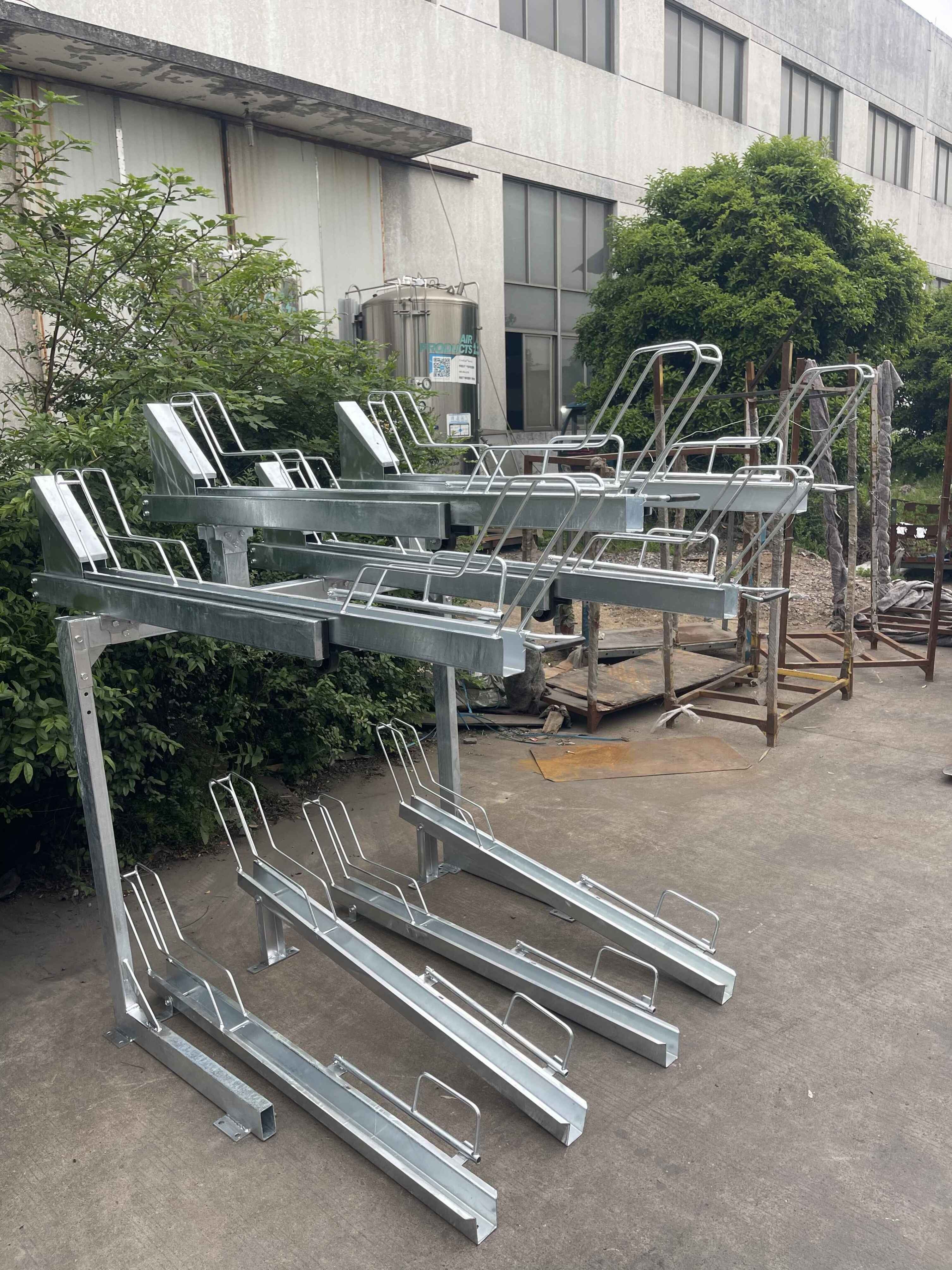 Two-tier bike rack