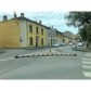 Traffic island kerb