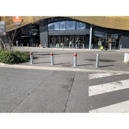Poteau de protection à fixer galvanisé