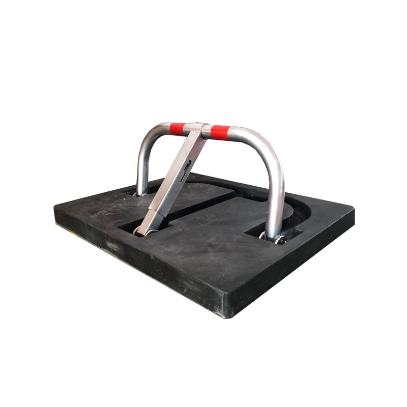 High-resistance parking bollard with rubber embedment structure