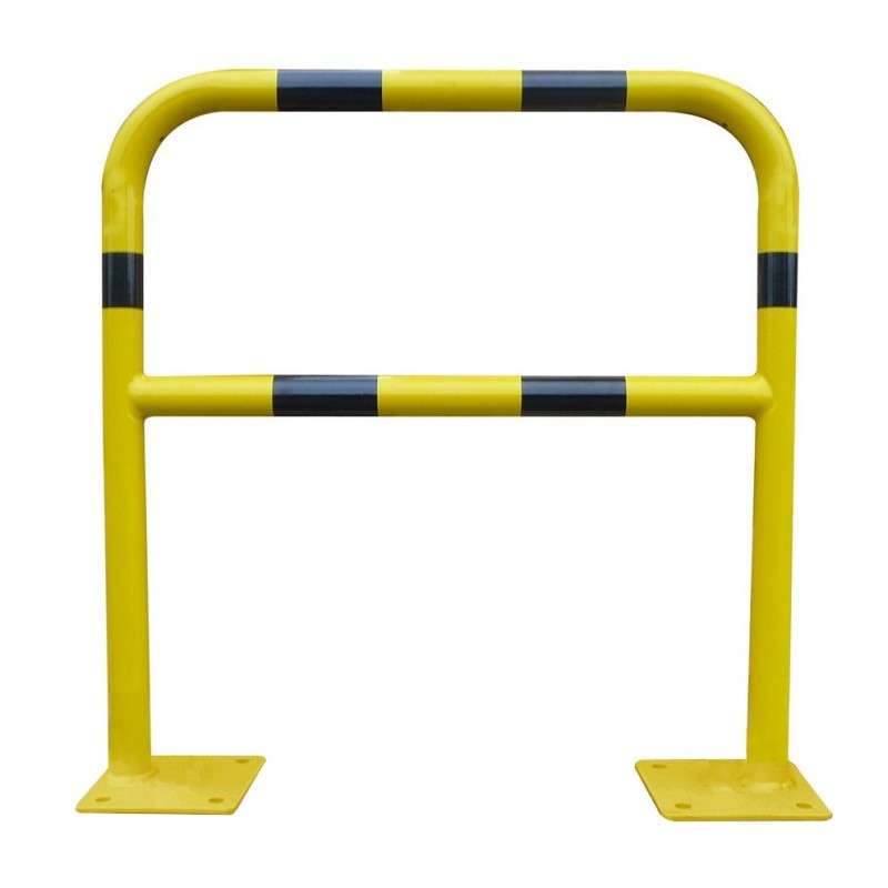 Safety barrier with steel rounded edges