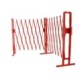 Extendable steel safety barrier