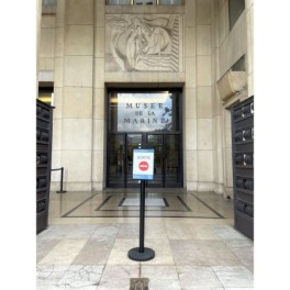 Fixed-height information post
