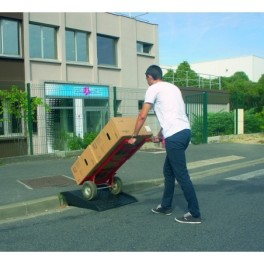 Portable wheelchair access ramp