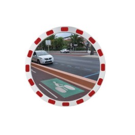 Round safety mirror with reflective stripes