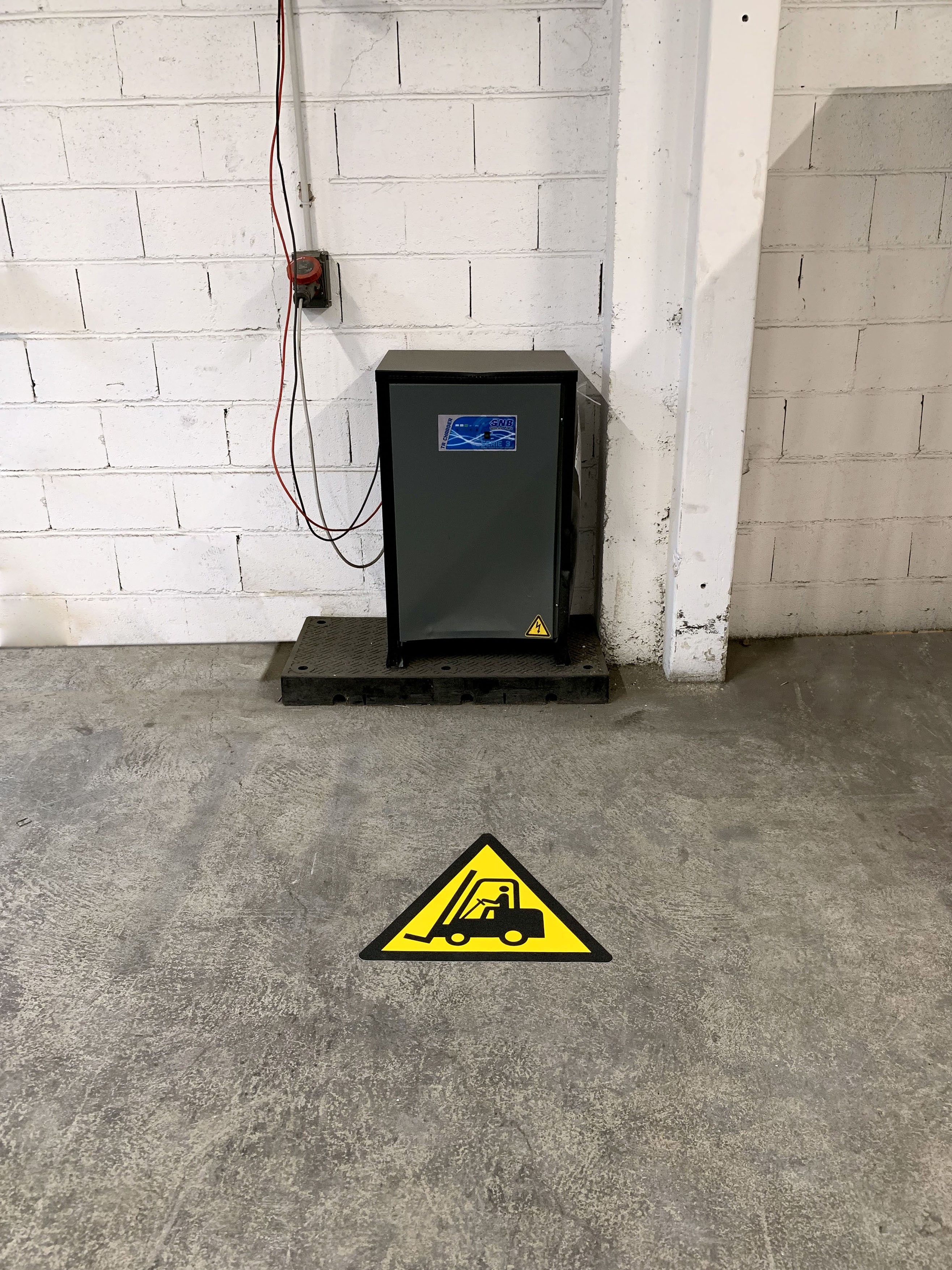 Non-slip floor sticker