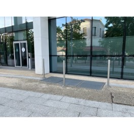 Poteau de protection inox à fixer
