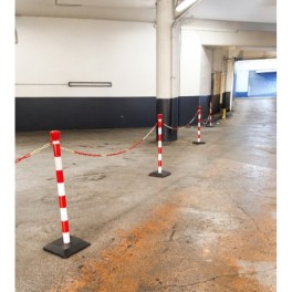 Poteau plastique
