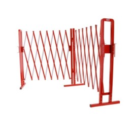 Extendable steel safety barrier