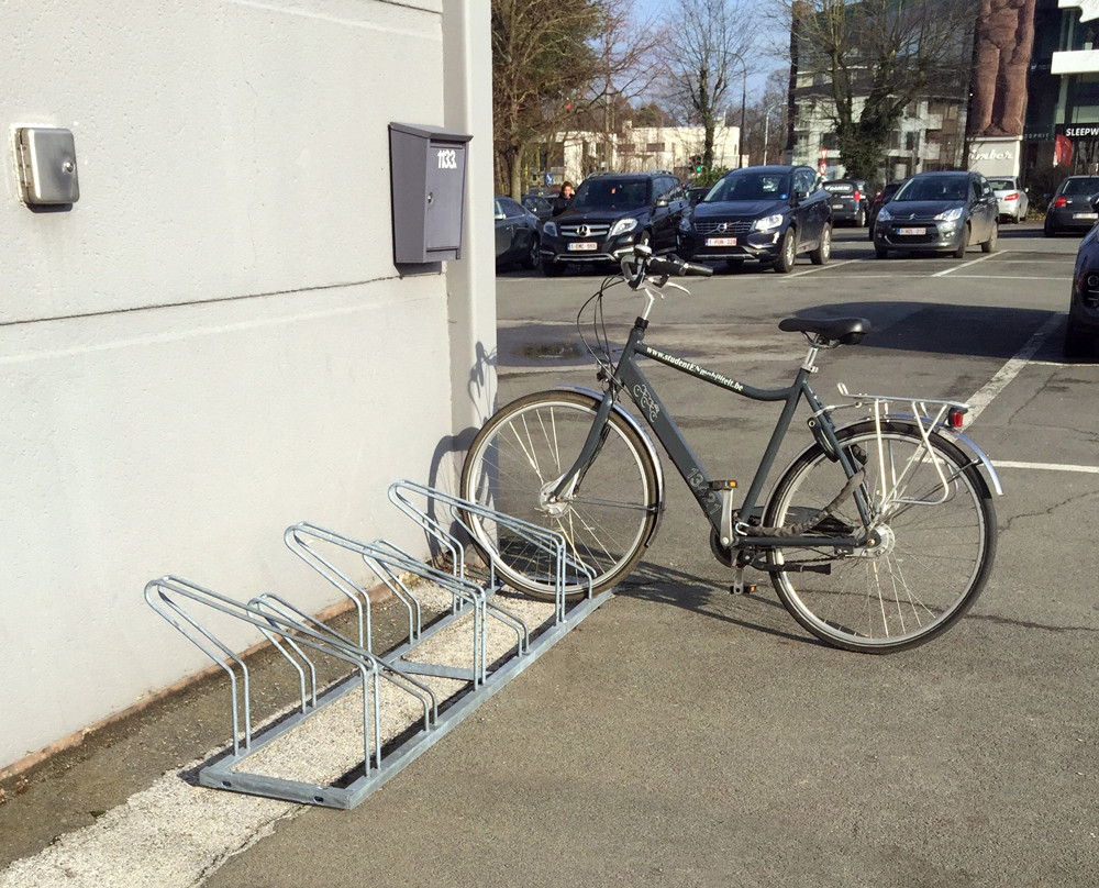 Bicycle rack