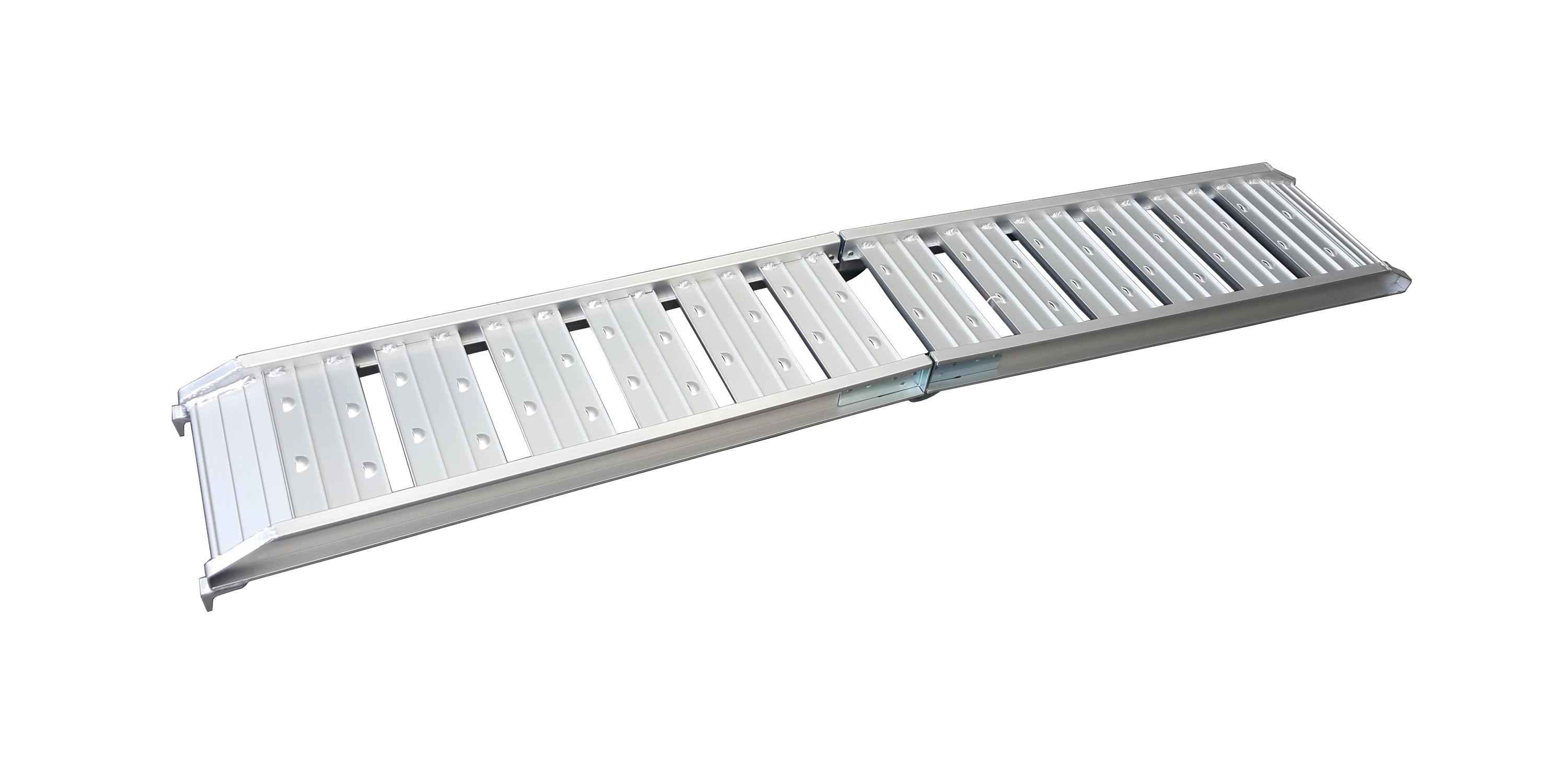 Aluminum loading ramp