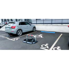High-Resistance parking bollard with rubber mounting structure