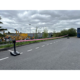 Portable Retractable Belt Barrier 15 to 40 M