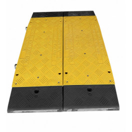 Heavy-Duty Vehicle Crossing Ramp