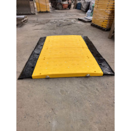Heavy-Duty Vehicle Crossing Ramp