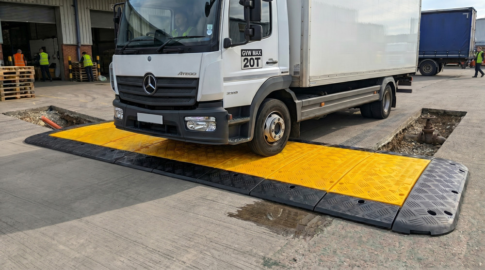Heavy-Duty Vehicle Crossing Ramp