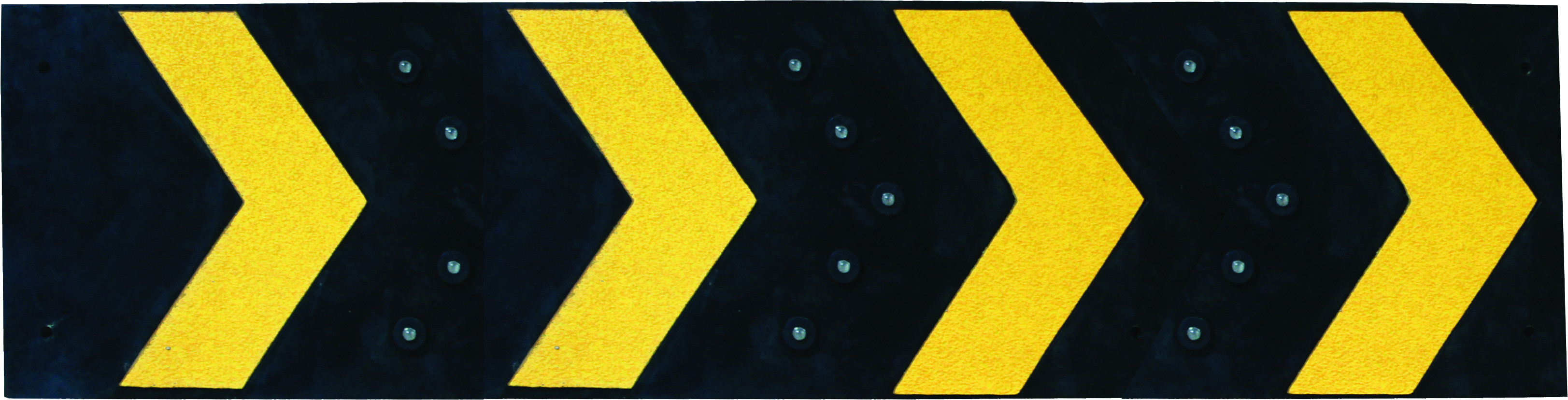 Parking signage arrow with reflectors