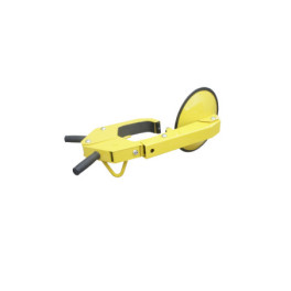 Truck anti-theft wheel clamp