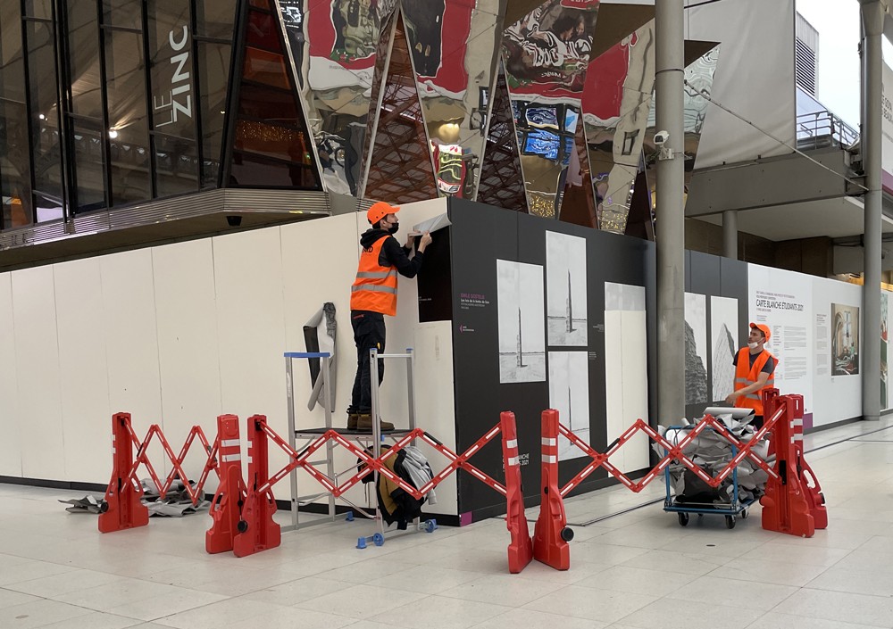 Extendable plastic safety barrier - 2,40m