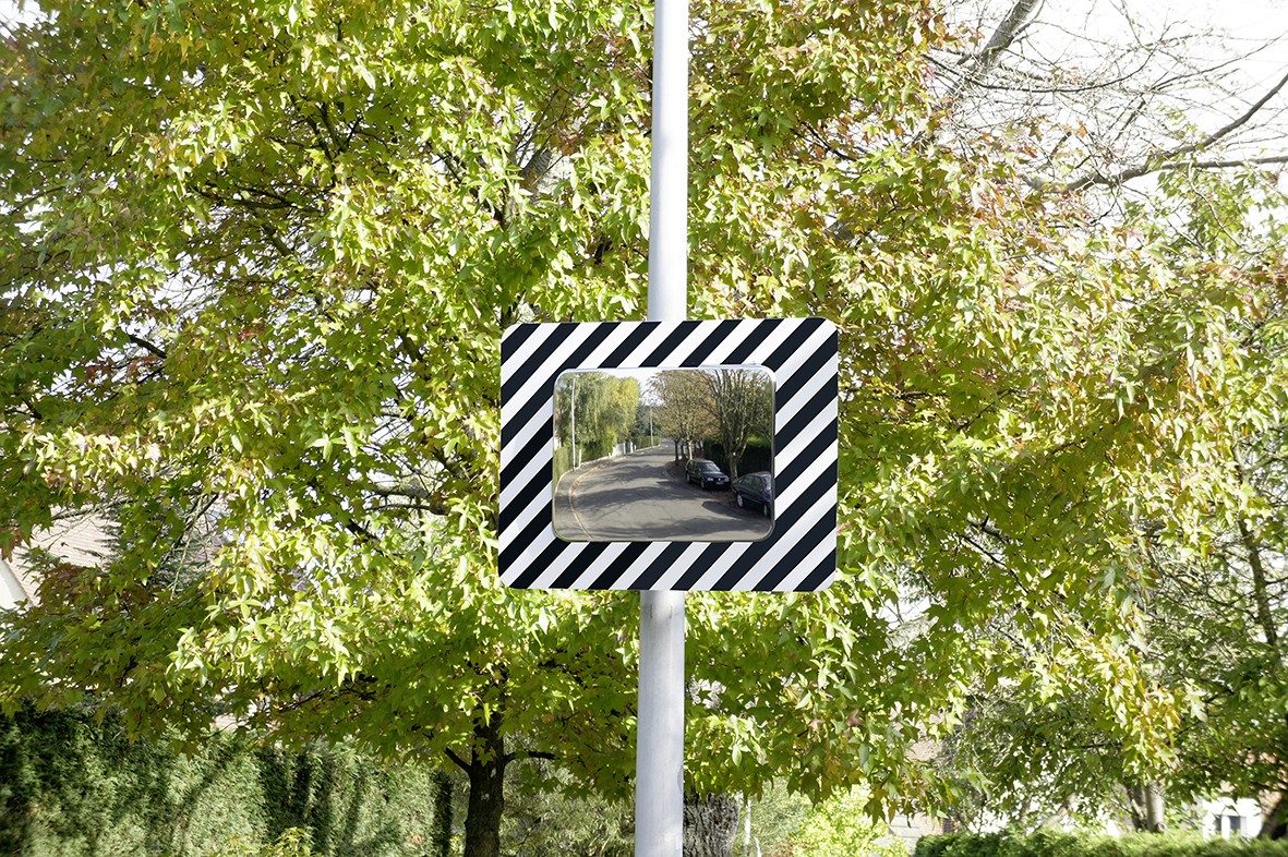 Miroir de voirie homologué
