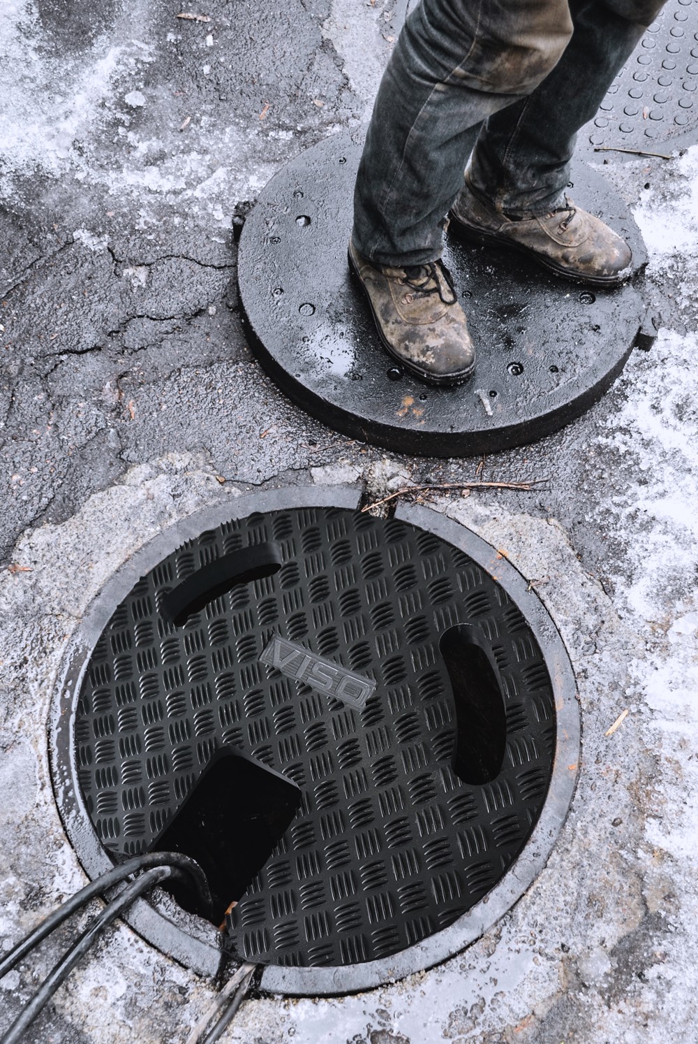 Temporary manhole cover
