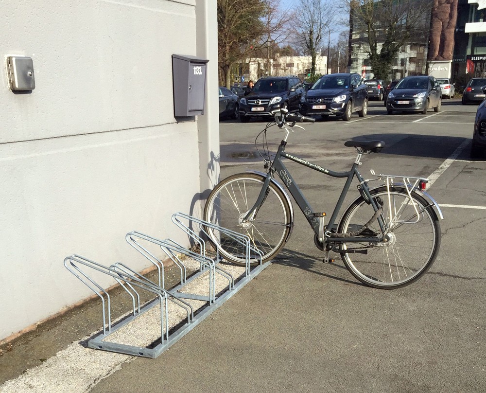 Bicycle rack