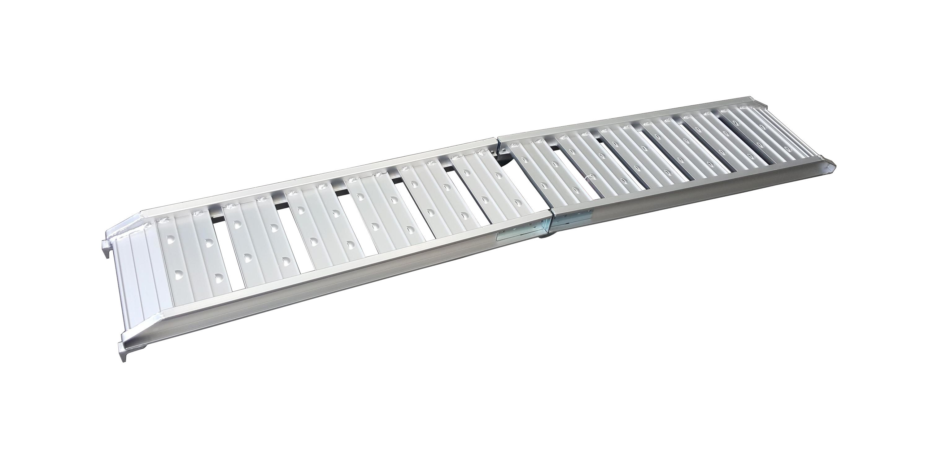 Aluminum loading ramp