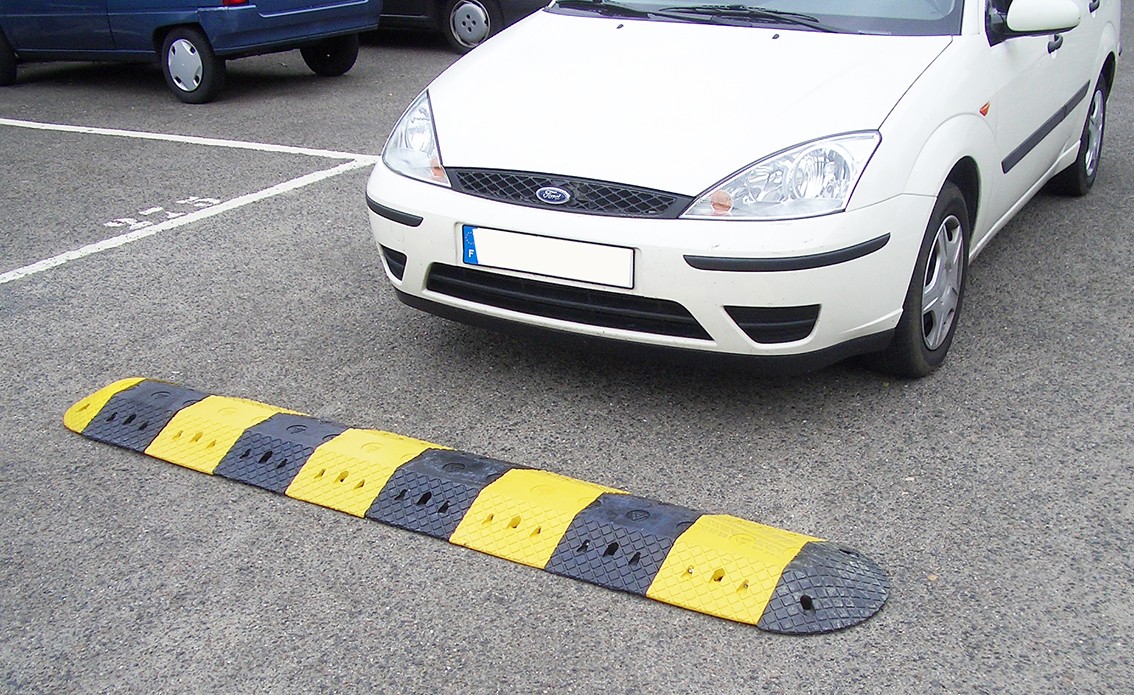 Modular speed bump