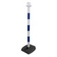 Poteau plastique avec base pliante