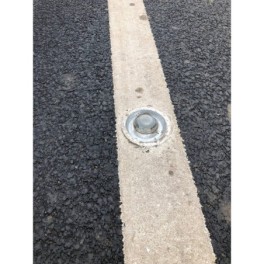 Glass reflective marker