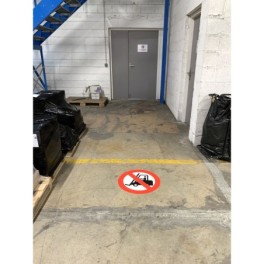 Non-slip floor sticker
