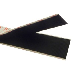 Clutching adhesive tape