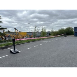 Portable Retractable Belt Barrier 15 to 40 M