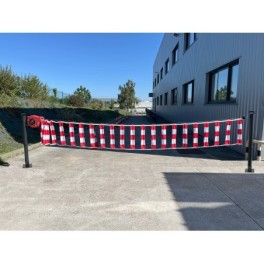 Retractable barrier reel with signaling belt
