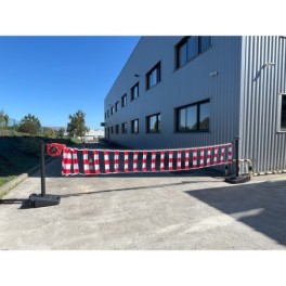 Delineation trolley with retractable signaling reel