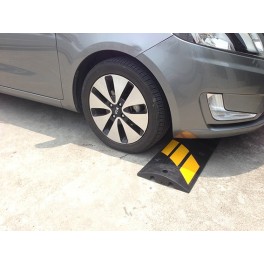 High-visibility modular speed bump EASYFAST