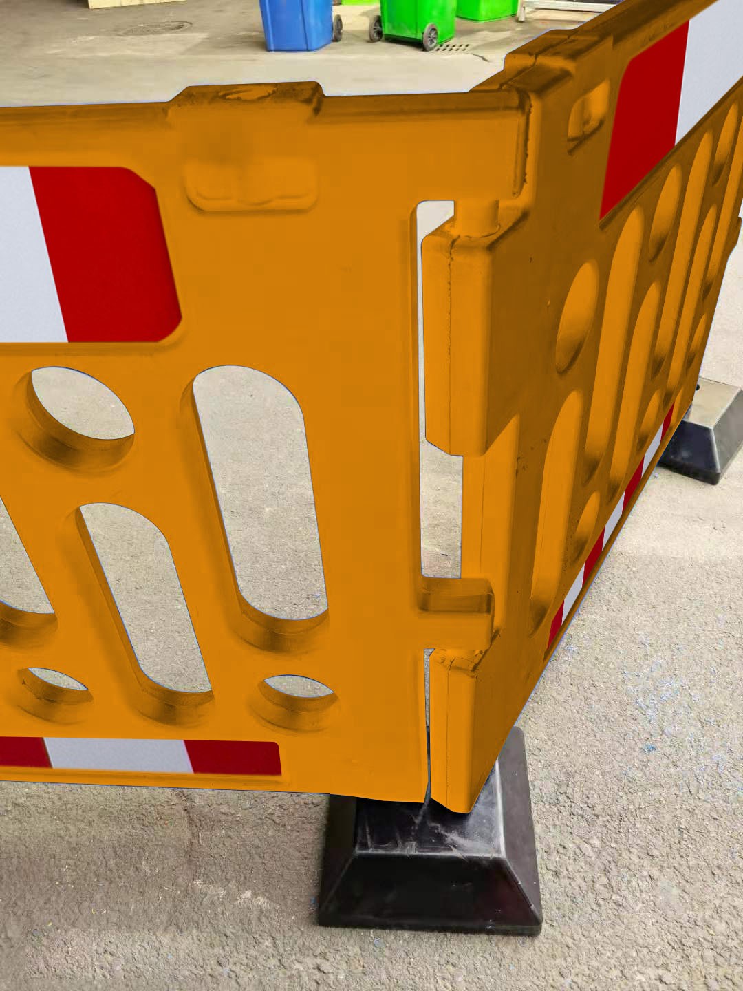 Base for polypropylene safety barrier