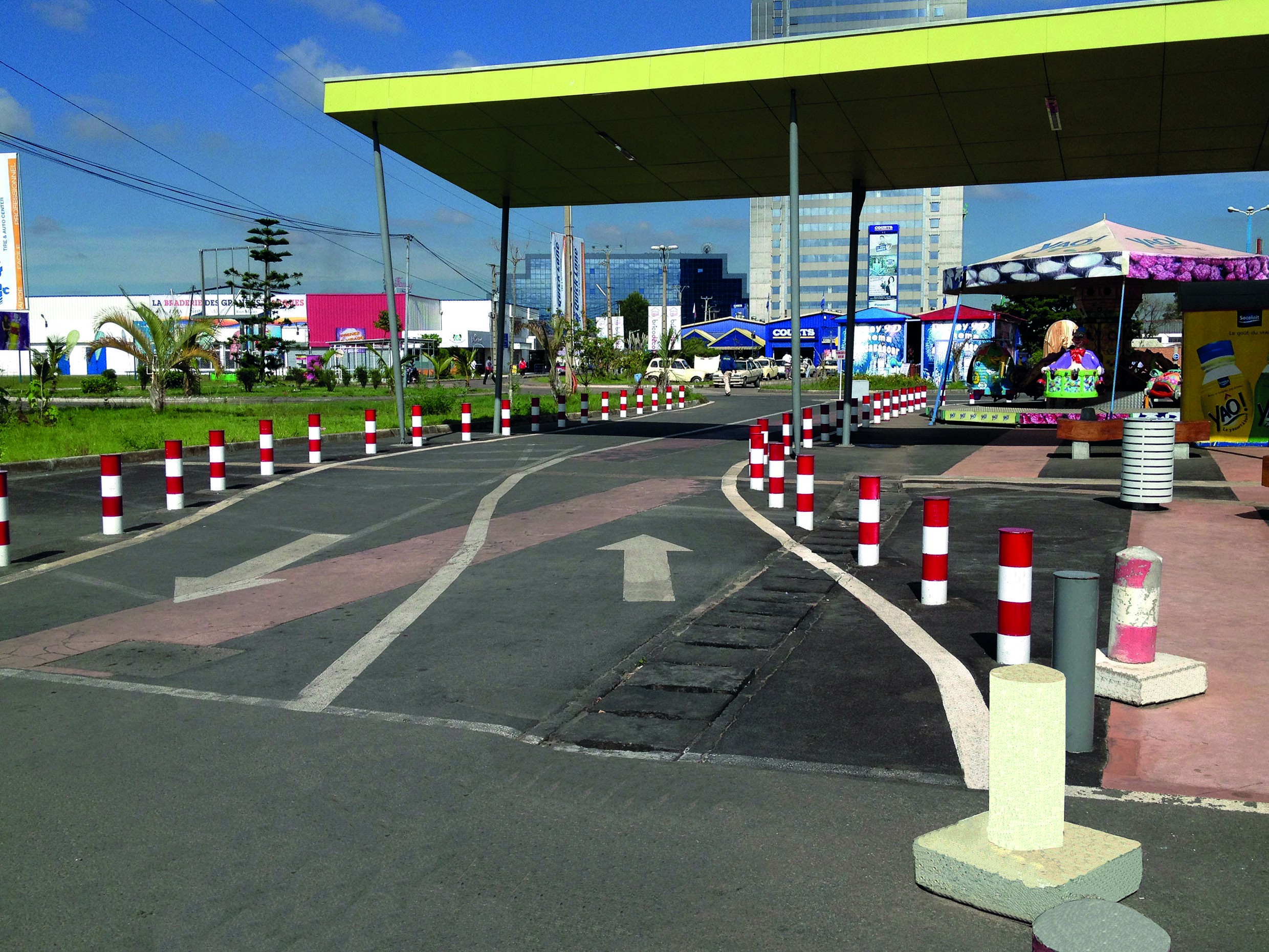 100mm steel bollard