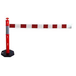 High visibility bollard with extending bar